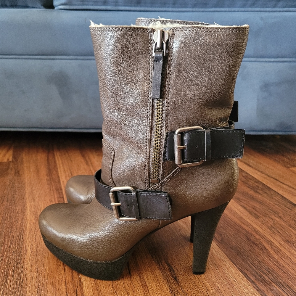 Nine West Ireesh Brown Heeled Boots Leather Moto Platform Sherpa Lined size 9.5